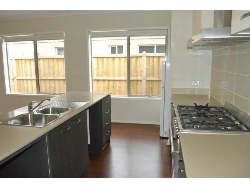 47 Caspian Circuit, Point Cook VIC 3030