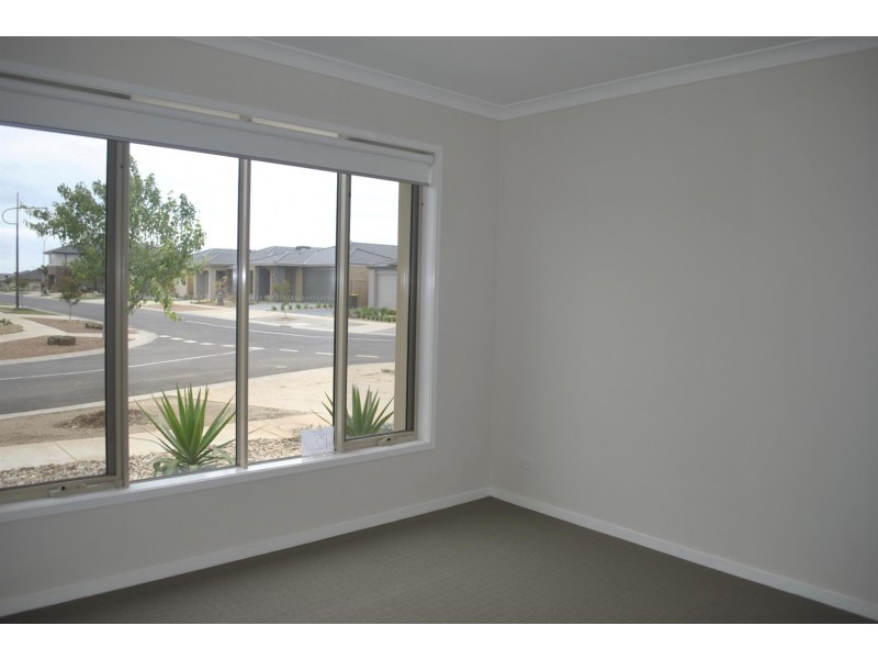 47 Caspian Circuit, Point Cook VIC 3030