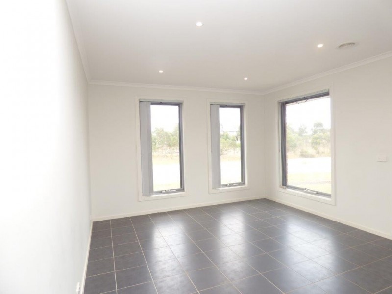 13 Dominion Terrace, Truganina VIC 3029