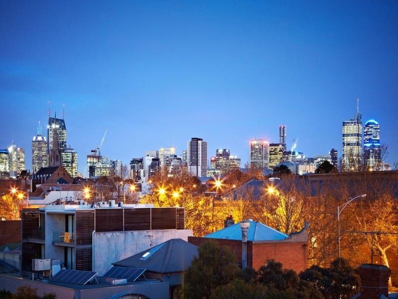 8 Little Dryburgh Street North, North Melbourne VIC 3051