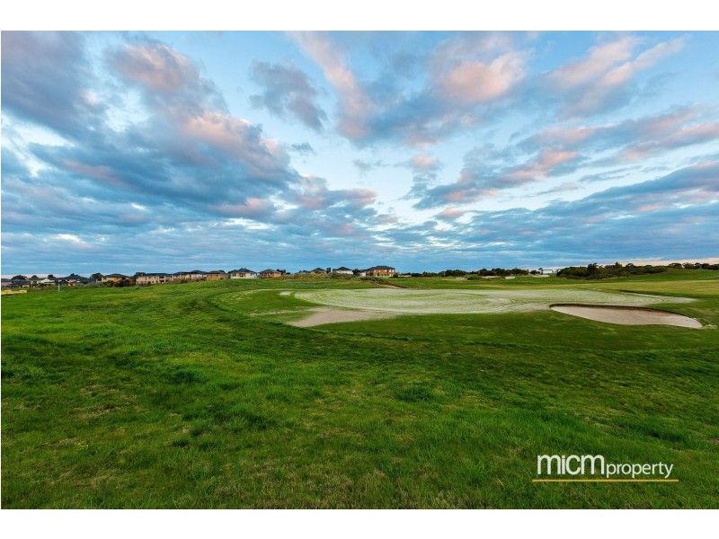 12 Eagleview Place, Sanctuary Lakes VIC 3030