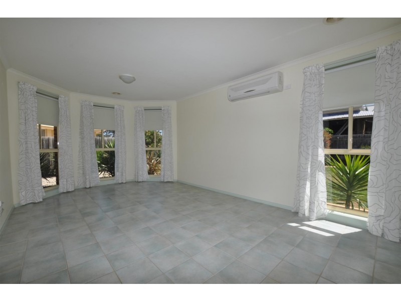 11 Caledonian Way, Point Cook VIC 3030