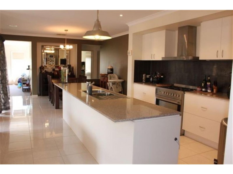 76 Yuruga Boulevard, Point Cook VIC 3030