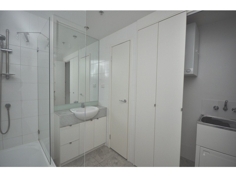 REF 22408/183 City Road, Southbank VIC 3006