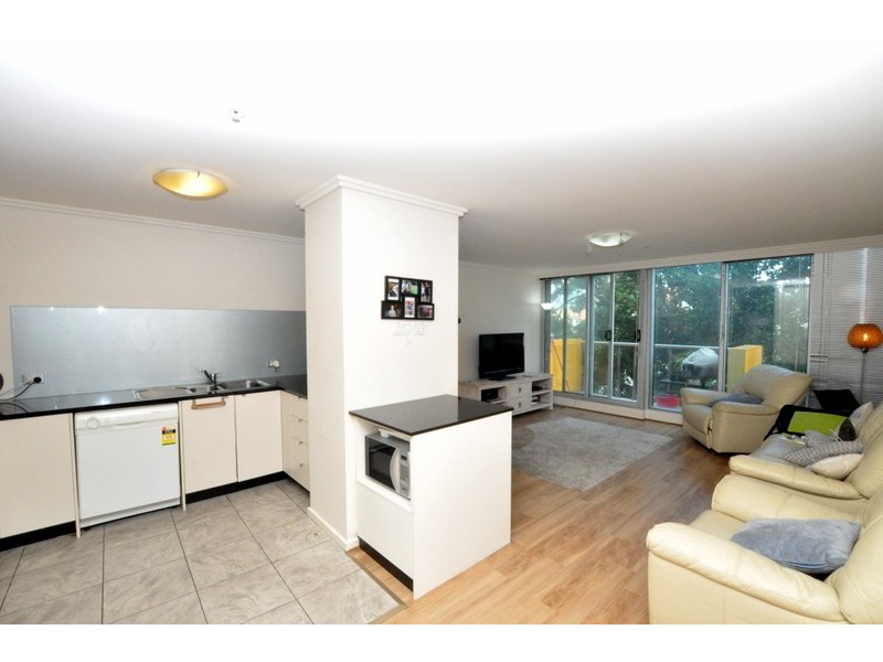REF 22412/86 Kavanagh Street, Southbank VIC 3006