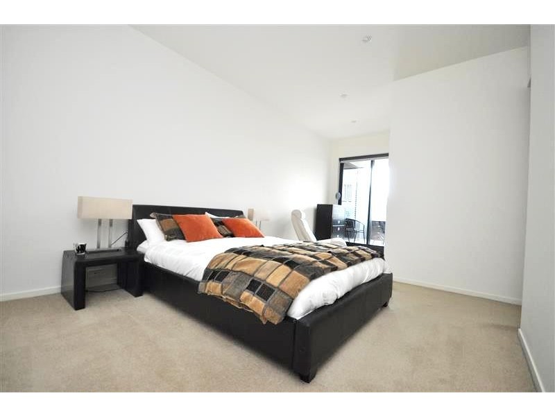2208/7 Riverside Quay, Southbank VIC 3006