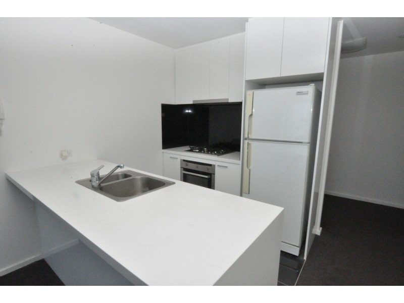 REF 22423/241 City Road, Southbank VIC 3006