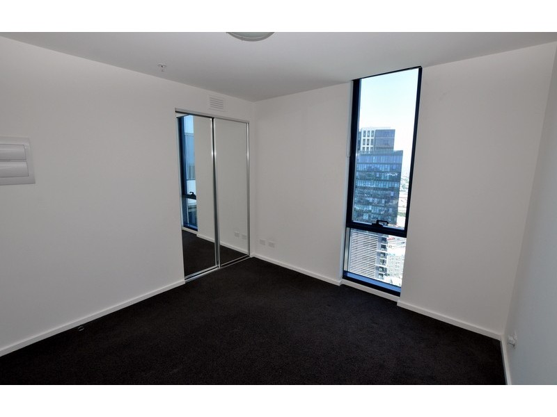 REF 22423/241 City Road, Southbank VIC 3006