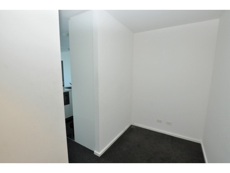 REF 22423/241 City Road, Southbank VIC 3006