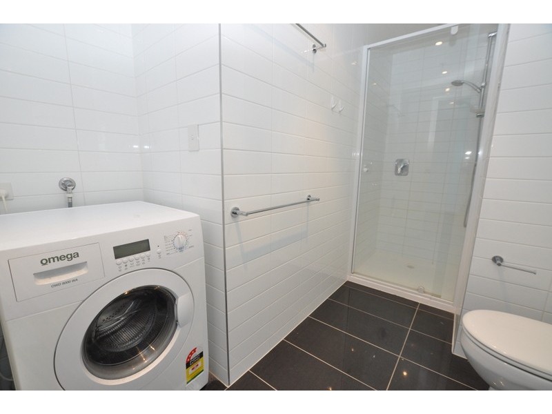 REF 22423/241 City Road, Southbank VIC 3006