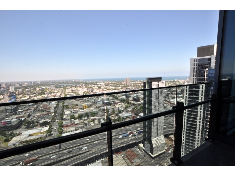 REF 22423/241 City Road, Southbank VIC 3006