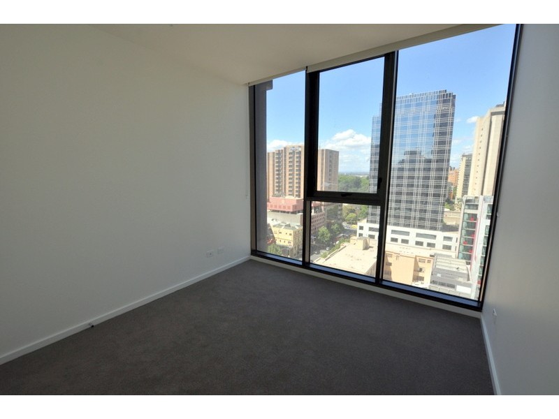 1304/318 Russell Street, Melbourne VIC 3000