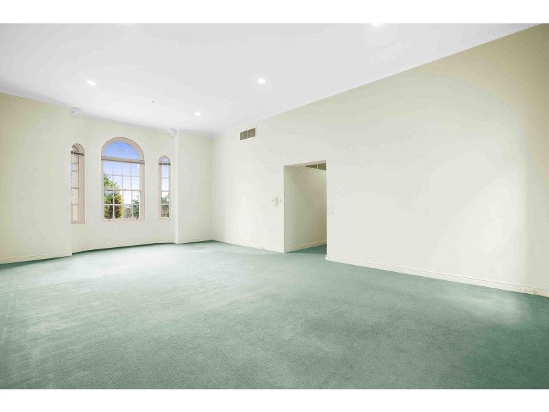 83 Wiltshire Drive, Kew VIC 3101