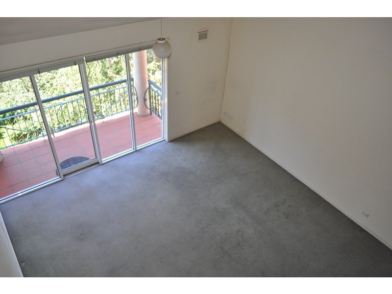 REF 22433/88 Wells Street, Southbank VIC 3006