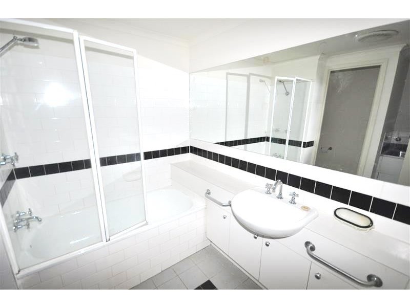 REF 22436/106 Southbank Boulevard, Southbank VIC 3006