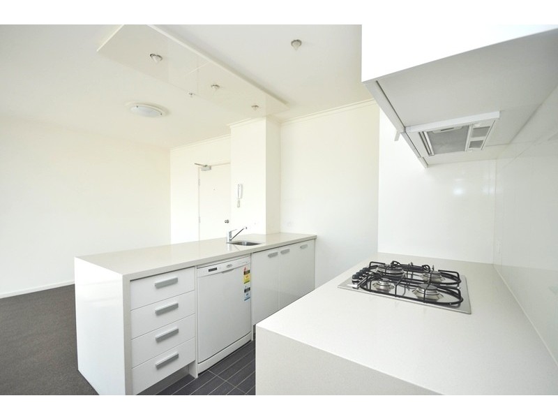 REF 22452/63 Whiteman Street, Southbank VIC 3006