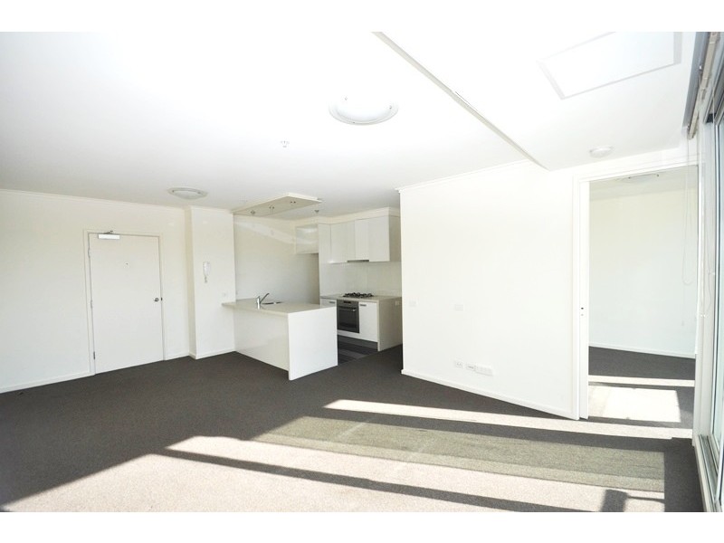 REF 22452/63 Whiteman Street, Southbank VIC 3006