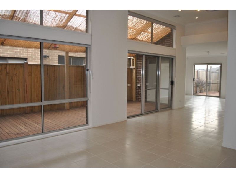 38 Shiraz Crescent, Point Cook VIC 3030