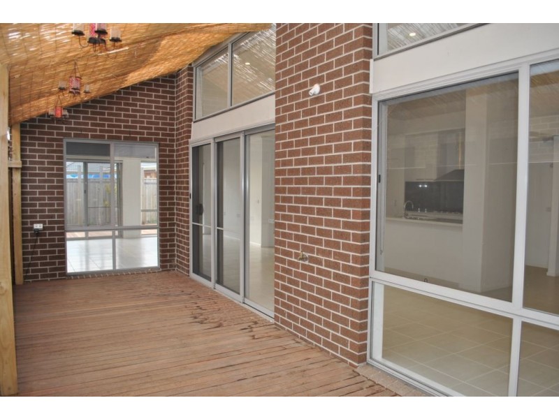 38 Shiraz Crescent, Point Cook VIC 3030