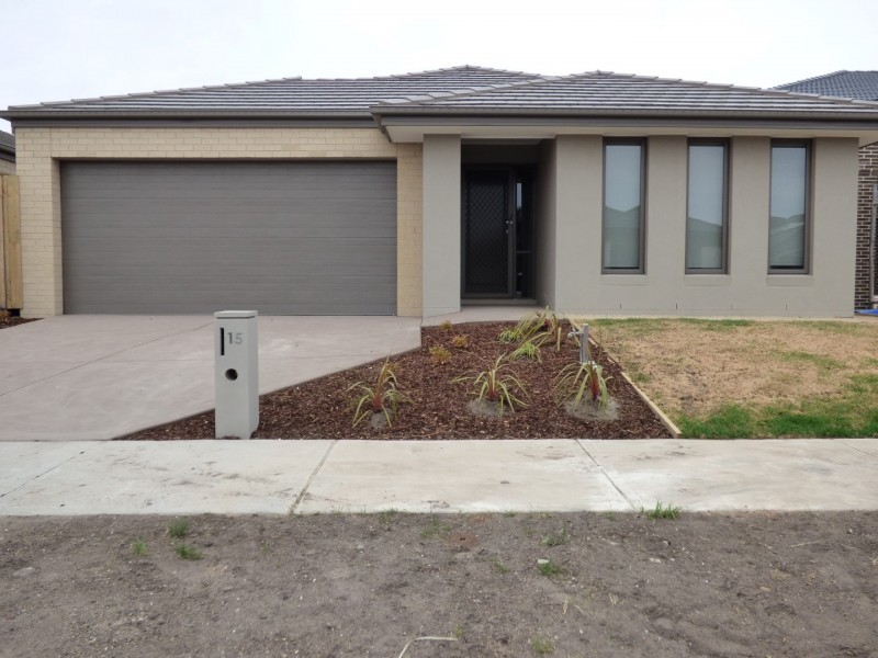 15 Trimotor Road, Point Cook VIC 3030