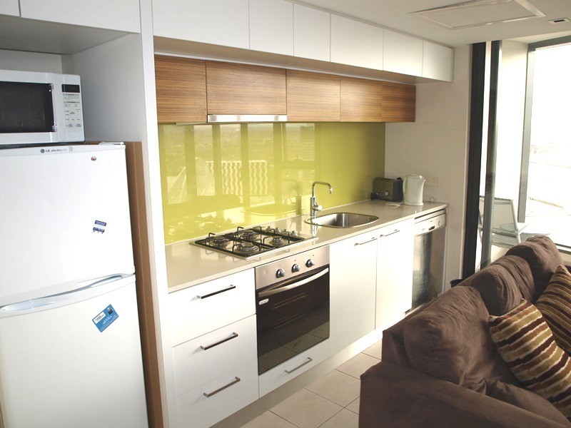 2409A/100 Harbour Esplanade, Docklands VIC 3008