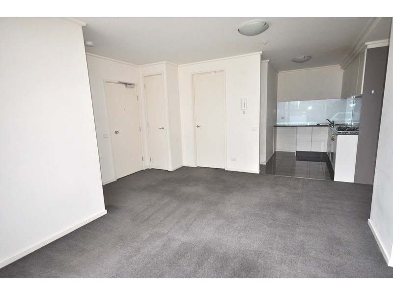 REF 22470/100 Kavanagh Street, Southbank VIC 3006