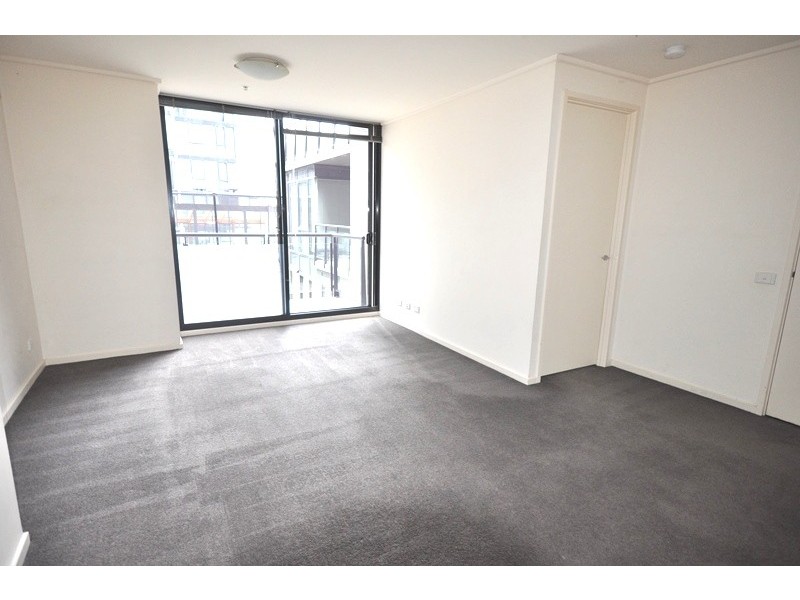 REF 22470/100 Kavanagh Street, Southbank VIC 3006