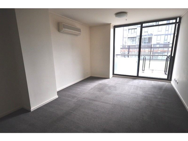 REF 22470/100 Kavanagh Street, Southbank VIC 3006