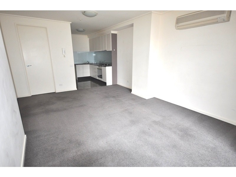 REF 22470/100 Kavanagh Street, Southbank VIC 3006