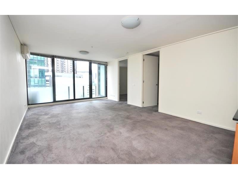 REF 22481/163 City Road, Southbank VIC 3006