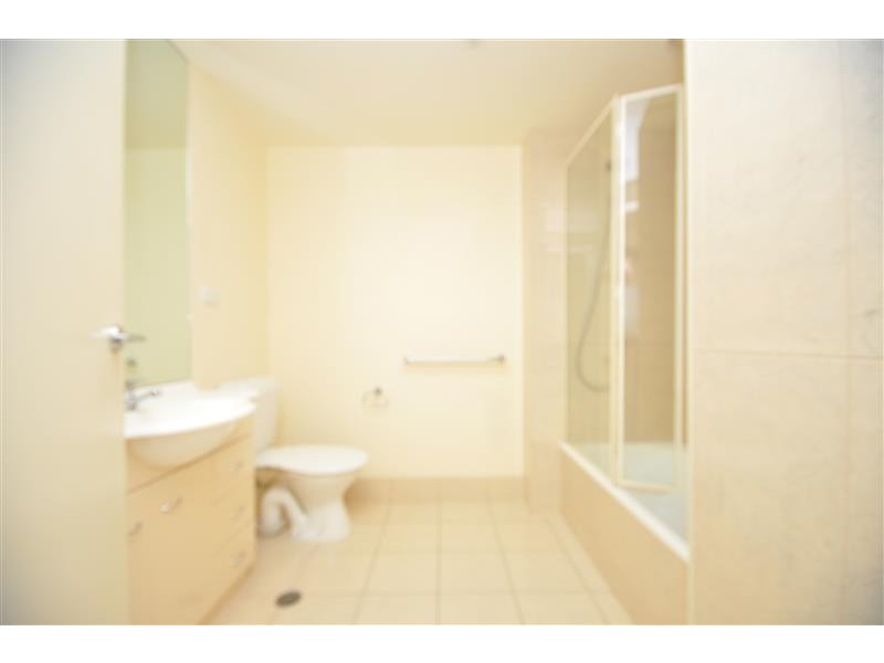 REF 22481/163 City Road, Southbank VIC 3006