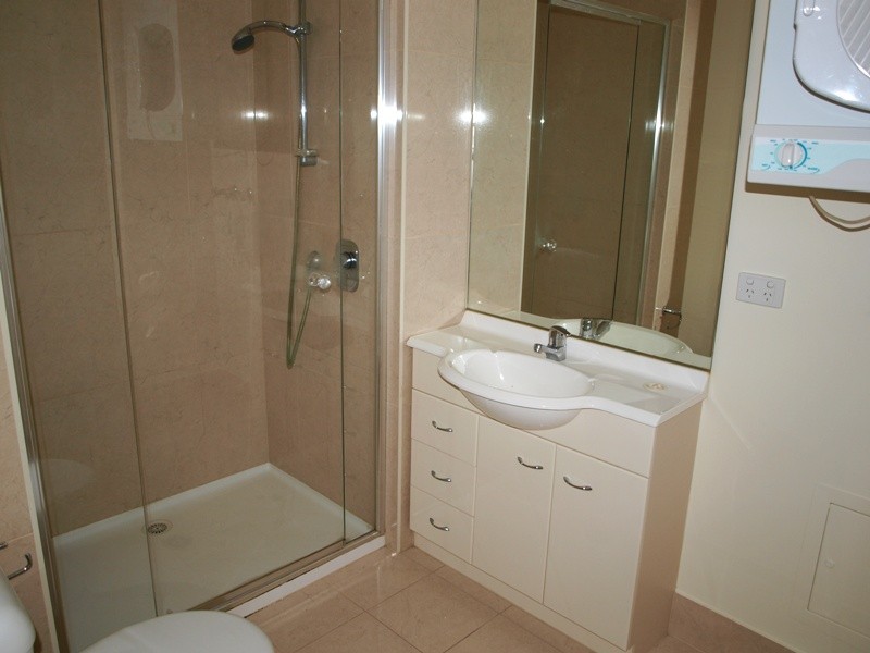 REF 32307/22 Kavanagh Street, Southbank VIC 3006