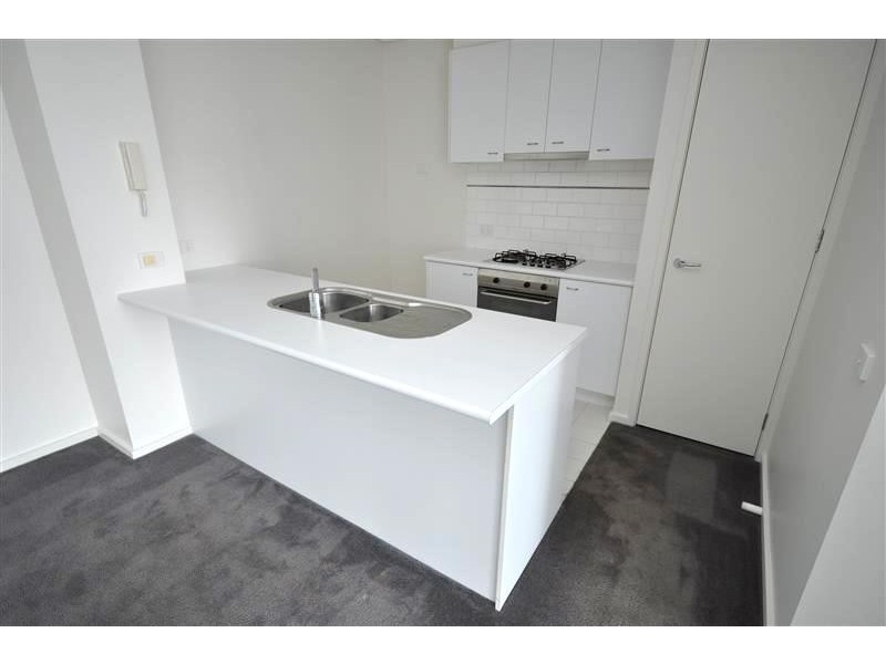 REF 22487/28 Bank Street, South Melbourne VIC 3205