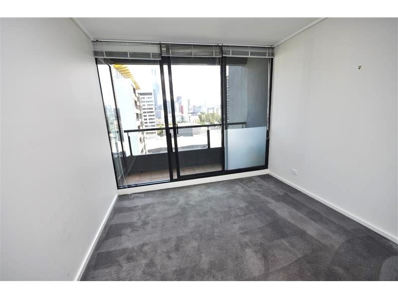 REF 22487/28 Bank Street, South Melbourne VIC 3205