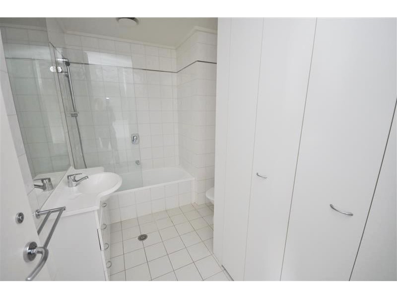REF 22487/28 Bank Street, South Melbourne VIC 3205