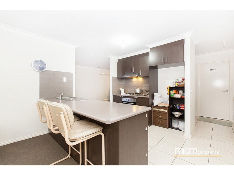 33 Arrowgrass Drive, Point Cook VIC 3030