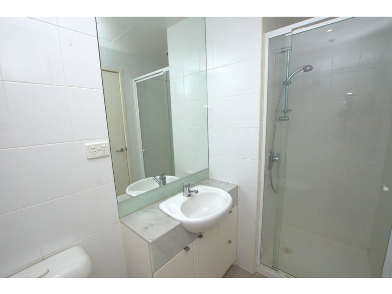 REF 22494/173 City Road, Southbank VIC 3006