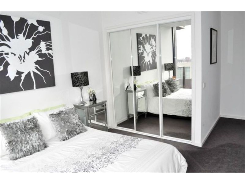 REF 22495/173 City Road, Southbank VIC 3006