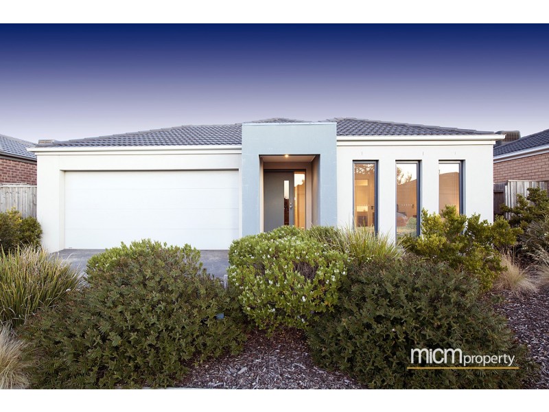 21 Terrene Terrace, Point Cook VIC 3030