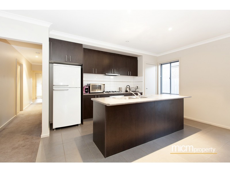 21 Terrene Terrace, Point Cook VIC 3030