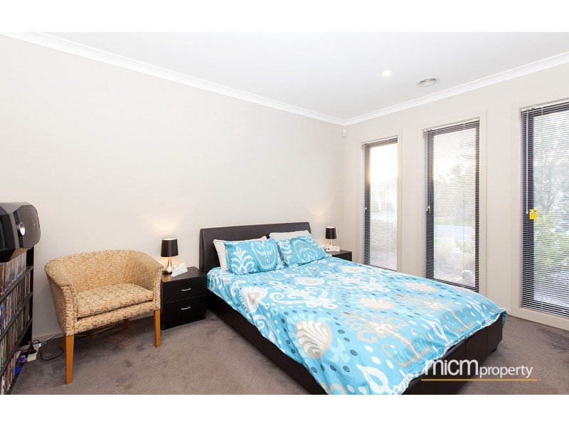 21 Terrene Terrace, Point Cook VIC 3030