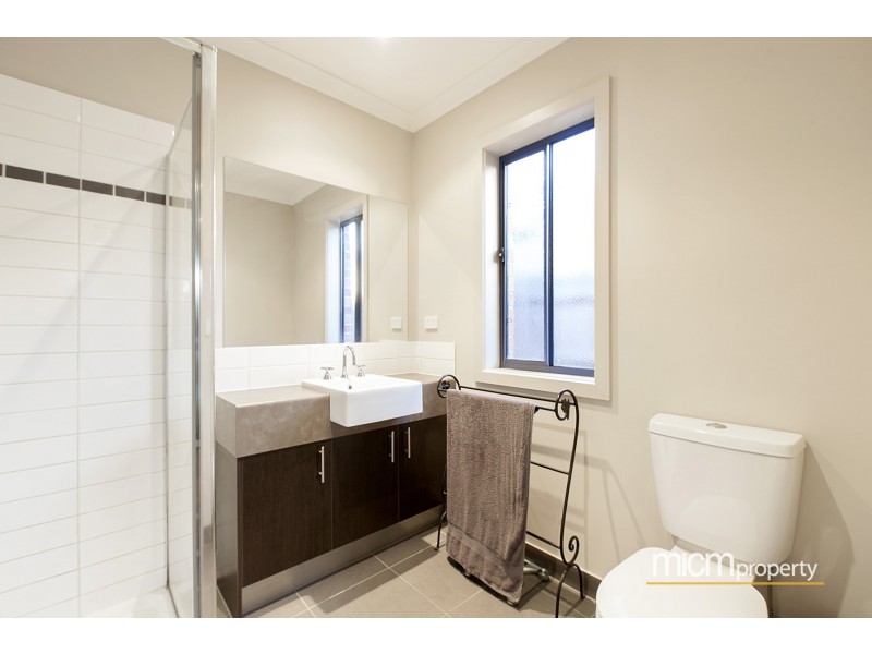 21 Terrene Terrace, Point Cook VIC 3030