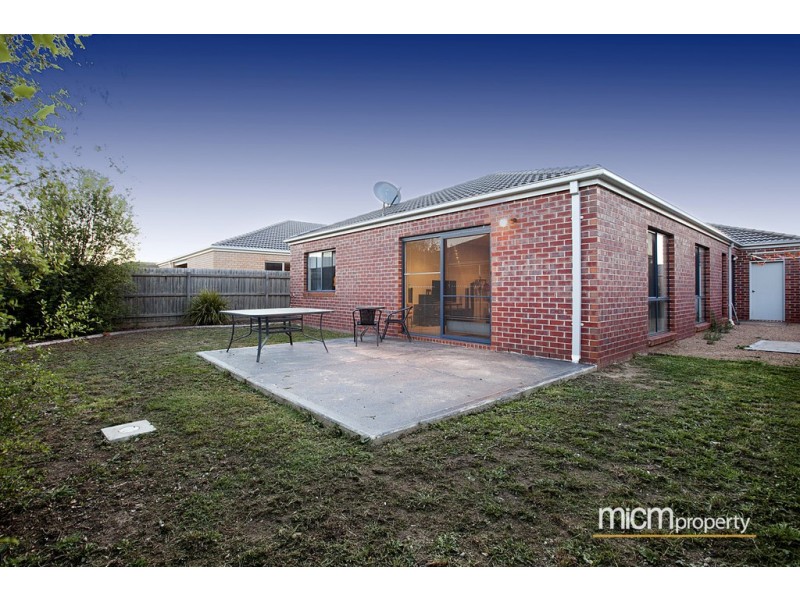 21 Terrene Terrace, Point Cook VIC 3030