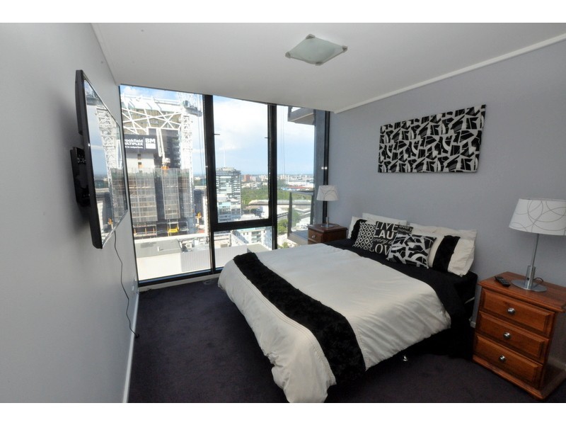 REF 22502/173 City Road, Southbank VIC 3006