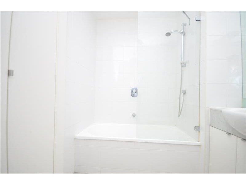 REF 22503/173 City Road, Southbank VIC 3006