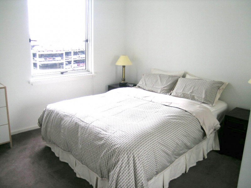 609/28 Bank Street, South Melbourne VIC 3205