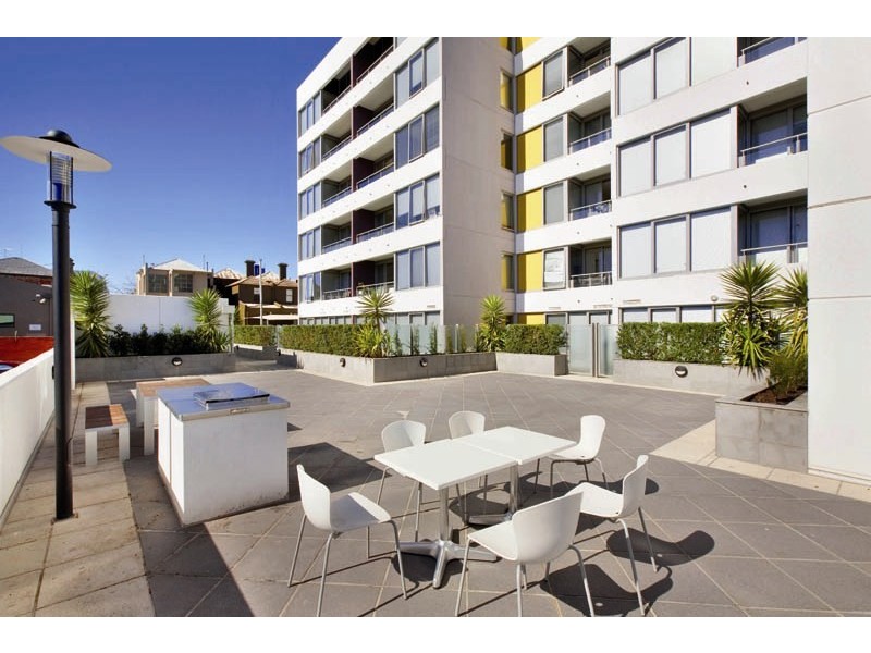 REF 22525/118 Dudley Street, West Melbourne VIC 3003