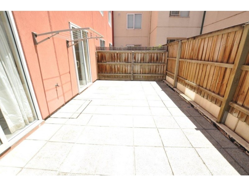 REF 22537/88 Wells Street, Southbank VIC 3006