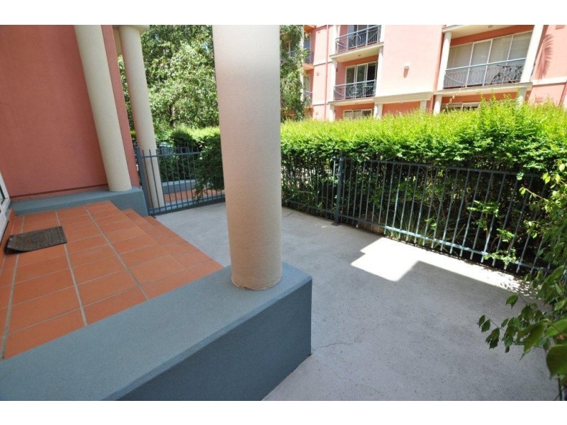 REF 22537/88 Wells Street, Southbank VIC 3006