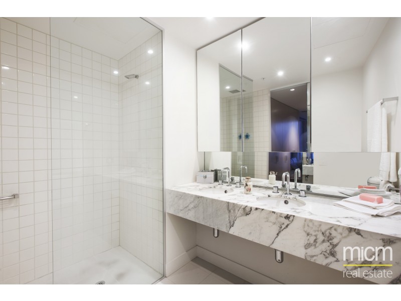 3305/1 Freshwater Place, Southbank VIC 3006